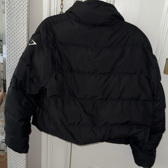 Gymshark Black Puffer Jacket Cropped Matte Finish - Picture 4 of 4